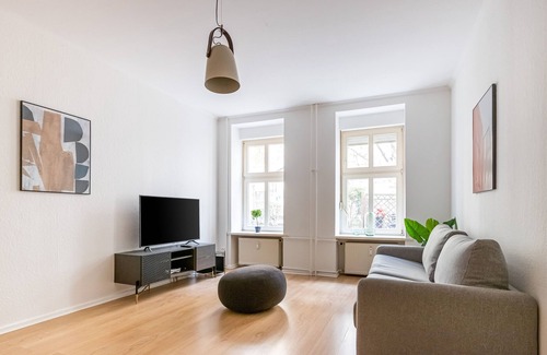 Friedrichshain Condo | Apartments Berlin Niederbarnimstraße