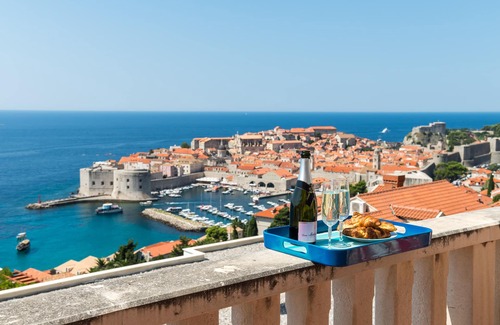Ploce Apartment | Apartments Bonavista - Superior Two Bedroom Apartment with Balcony and Sea View (A1)