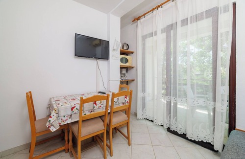Ribarica Apartment | Apartments Bono (95351-A2) - Karlobag