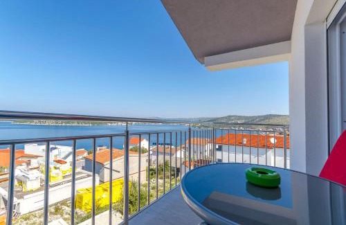 Razanj Apartment | Apartments BruLo