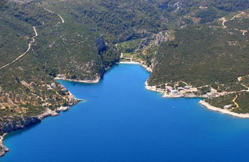 Pokrivenik Apartment | Apartments by the sea Cove Pokrivenik, Hvar - 5223