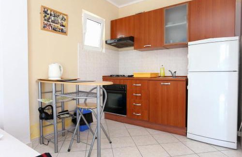 Putnikovic Apartment | Apartments by the sea Kabli, Peljesac - 10221