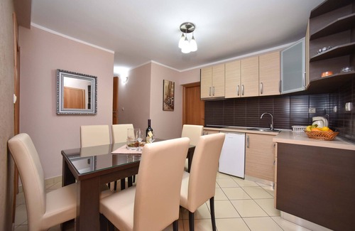 Petrovac House | Apartments Calenic