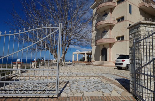 Orikum House | Apartments Castello di Orikum - Vlore - Albania