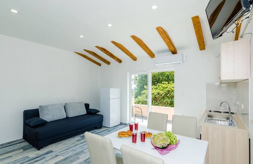 Cilipi Apartment | Apartments Dubrovnik Airport - One Bedroom Apartment with Balcony No. 3