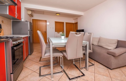 Razanj Apartment | Apartments Ema (22211-A2) - Razanj