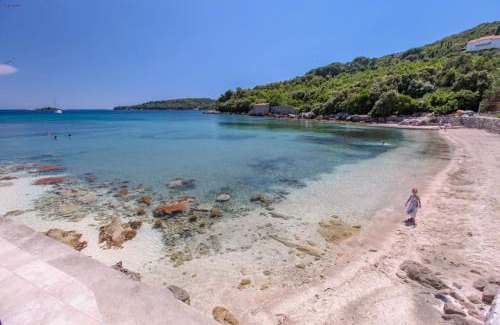 Molunat House | Apartments Fisherman