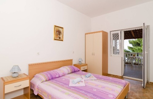 Saplunara House | Apartments Franka Saplunara-Double Room with Terrace and Sea View