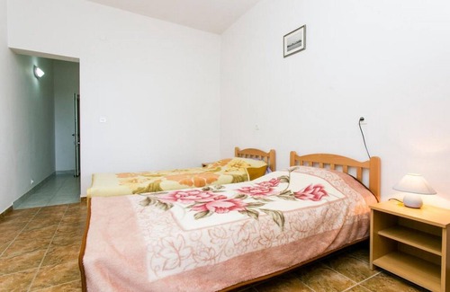 Saplunara House | Apartments Franka Saplunara-Twin Room with Terrace and Sea view No1