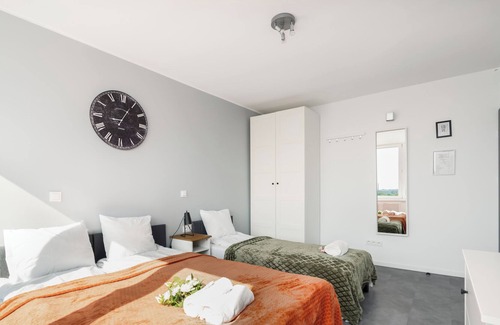 Grunwald Apartment | Apartments Głogowska by Renters