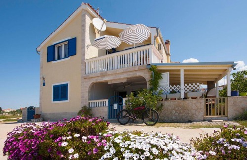 Krapanj House | Apartments Grivičić