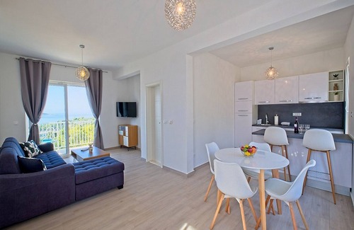 Brasina Apartment | Apartments Grljević - One Bedroom Apartment with Balcony and Sea View (A4)