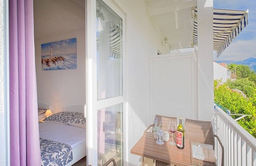 Brasina Apartment | Apartments Grljević - Studio Apartment with Balcony and Sea View (A3)