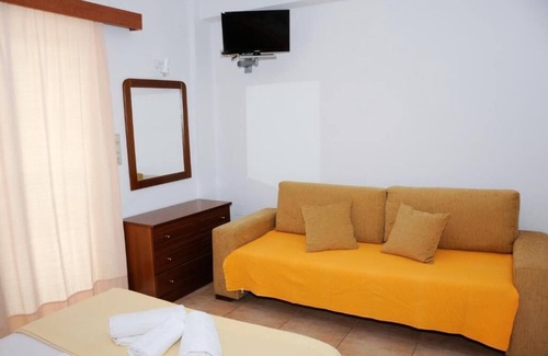 Arcoudi House | Apartments Hotel Alexandros