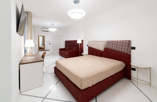 Chiaia Hotel | Apartments Hotel Real Suite