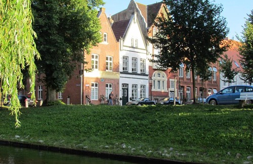 Friedrichstadt House | Apartments im Froschhaus mit Frühstücksküchen