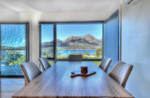Coles Bay Apartment | Apartments in Coles Bay, Australia