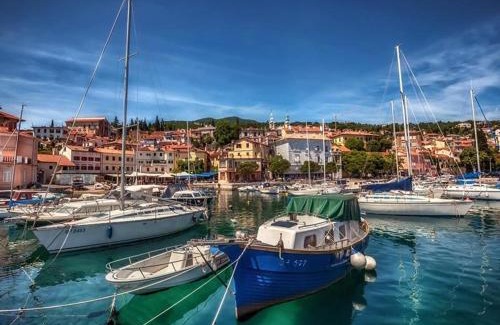Volosko Apartment | Apartments In Te Domine Speravi Volosko, Opatija