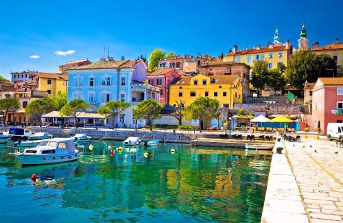 Volosko Apartment | Apartments In Te Domine Speravi Volosko, Opatija