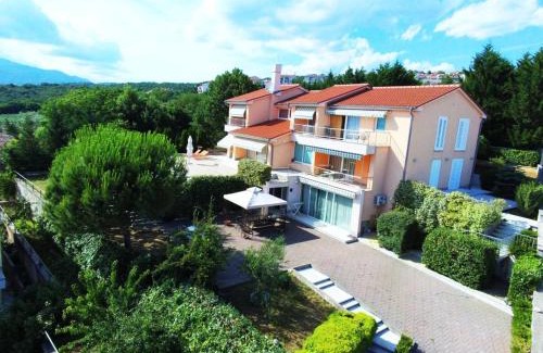Sarsoni Apartment | Apartments in Villa Azra
