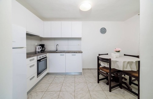 Klanfari Apartment | Apartments Jadranka (66421-A2) - Dramalj (Crikvenica)