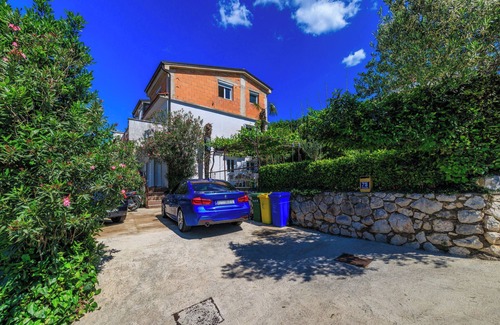 Klanfari Apartment | Apartments Jadranka (66421-A2) - Dramalj (Crikvenica)
