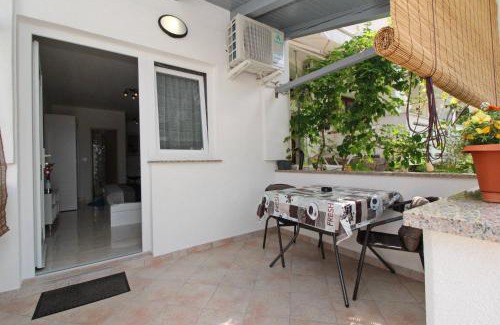 Baska House | Apartments Karamarko