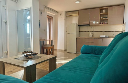Sveti Stefan Hotel | Apartments Kentera