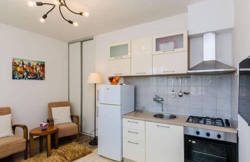 Brasina Apartment | Apartments Knego - One Bedroom Apartment with Balcony and Sea View