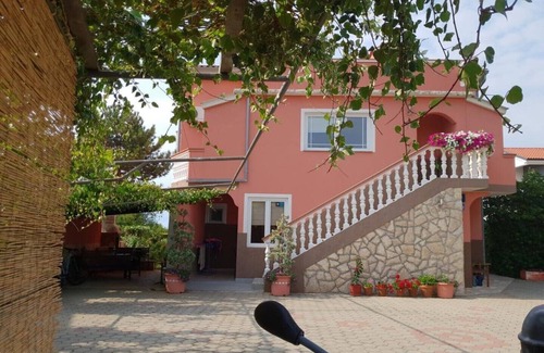Bogovici House | Apartments Lea with pool