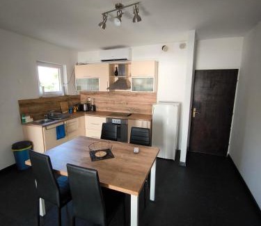 Pirovac Apartment | Apartments Lino