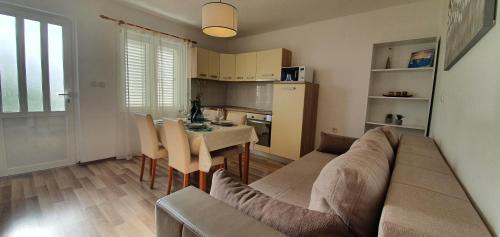 Zupa dubrovacka Apartment | Apartments Lonza