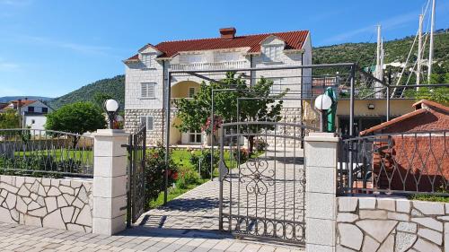 Komolac Apartment | Apartments Lorena