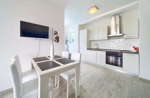 Salatic Apartment | Apartments Mali Nono
