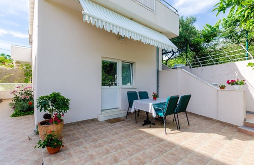 Srebreno Apartment | Apartments Mali Paradiso - One Bedroom Apartment with Terrace and Pool View