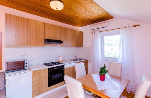 Srebreno Apartment | Apartments Mali Paradiso - Comfort Studio Apartment with Balcony and Pool View(A2)