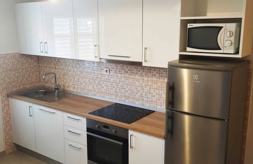 Vrpolje Apartment | Apartments Marieta (39871-A2) - Makarska