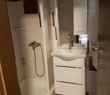 Sibinj Krmpotski Apartment | Apartments Marintino