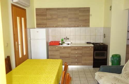Povile Apartment | Apartments Marinko, (16456), Povile, Croatia