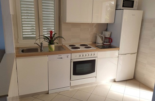 Stikovica Apartment | Apartments Matea - Two-Bedroom Apartment with Sea View and Balcony