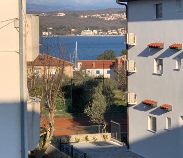 Porat Apartment | Apartments Matthew & Oscar