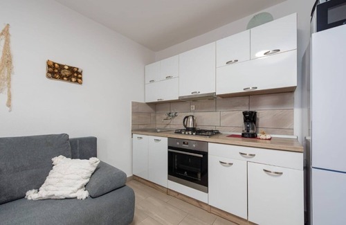 Ribarica Apartment | Apartments Mil (111871-A1) - Karlobag