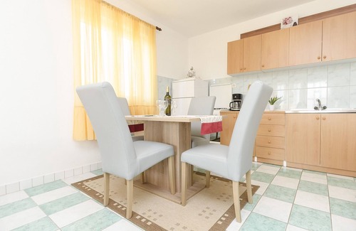 Tribunj Apartment | Apartments Mila (23861-A3) - Tribunj