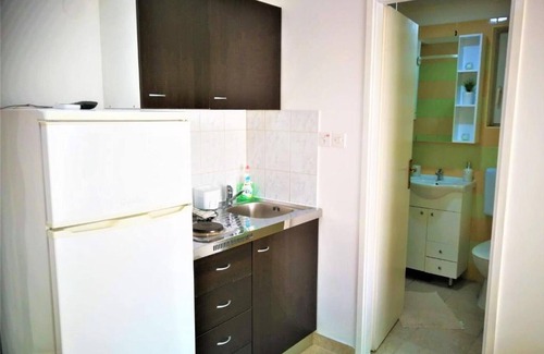 Gornji Karin Apartment | Apartments Milic - Studio Apartment with Sea View 4 - 2