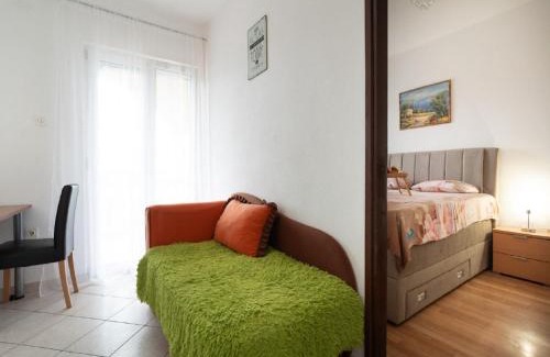 Gornji Karin Apartment | Apartments Milic - One Bedroom Apartment with Sea View and Terrace