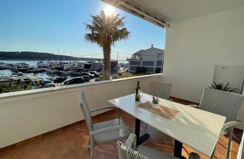 Barbat na Rabu Apartment | Apartments Near the sea Barbat