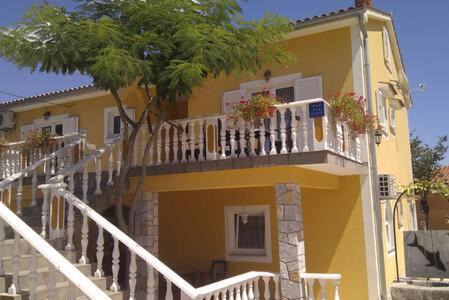 Sveti Anton Apartment | Apartments Nella