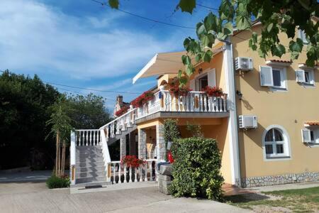 Sveti Anton Apartment | Apartments Nella