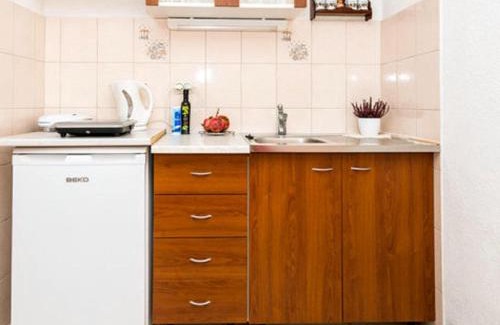 Gornji Kono Apartment | Apartments Nicol - One-Bedroom Apartment with Terrace