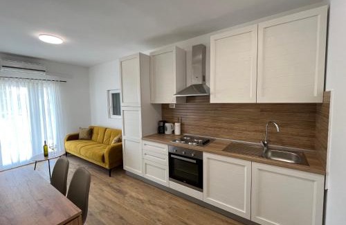 Brodarica Apartment | Apartments Nino